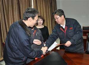 神华宁煤集团煤化工分公司公用工程管理处送温暖 鼓干劲