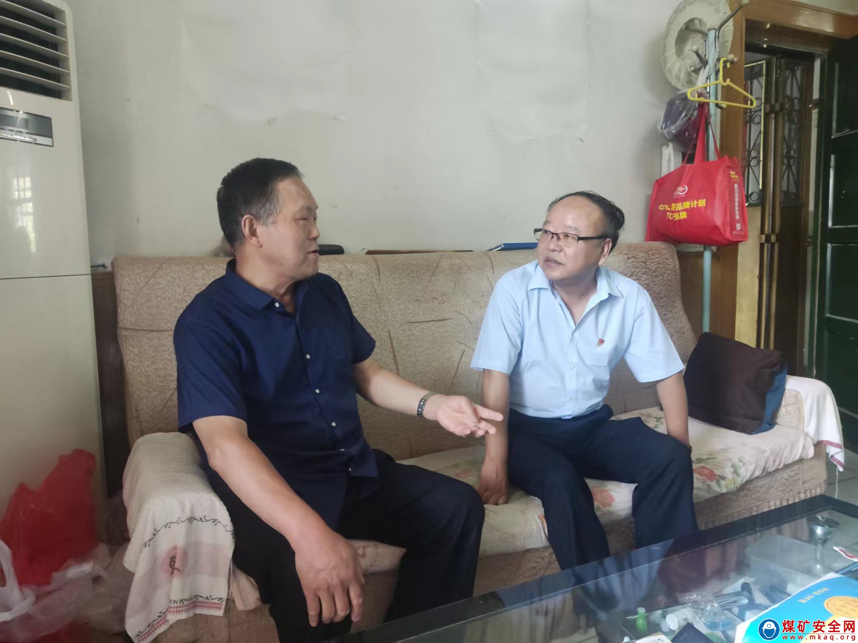 蒲白中心社区：“八一”走访慰问  情暖退役军人